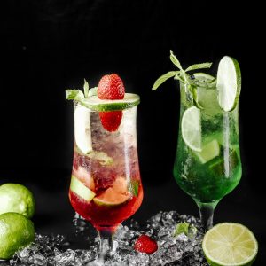 green-lime-mojito-with-mint-red-berry-cocktails